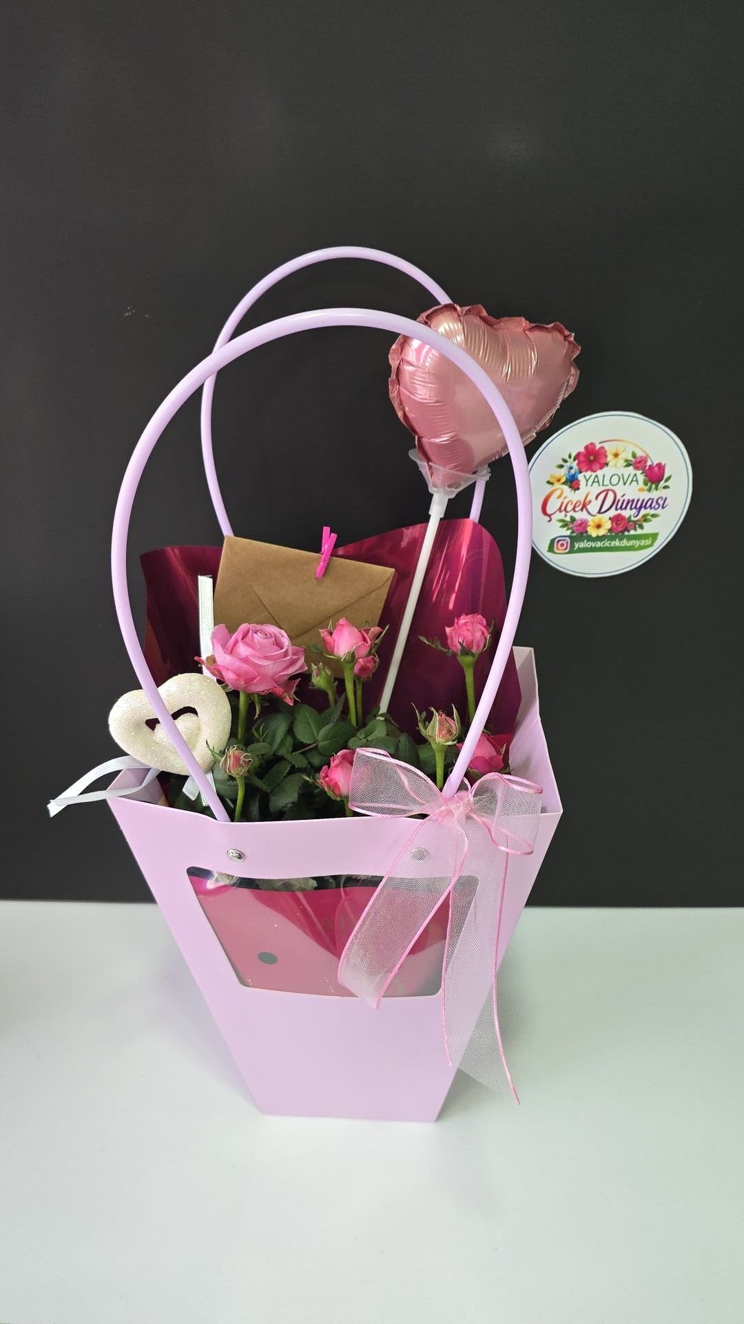 Romantik Pembe Aşk Sepeti